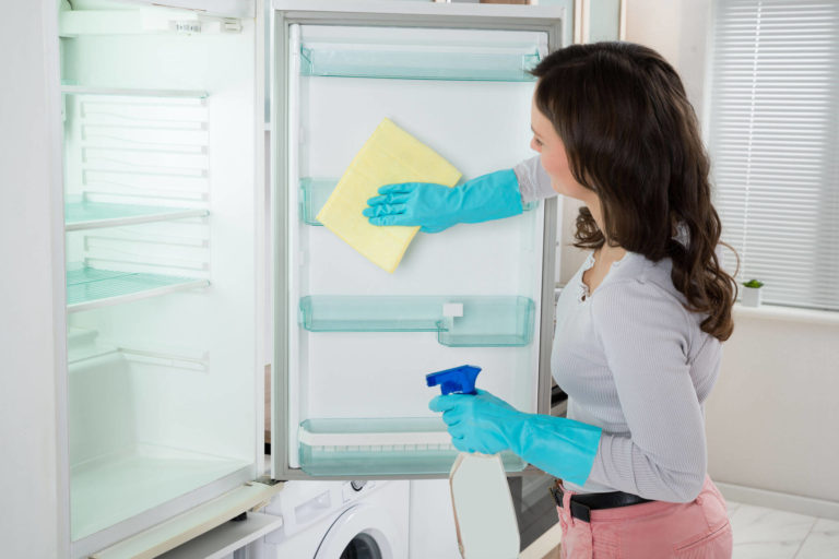 clean refrigerator